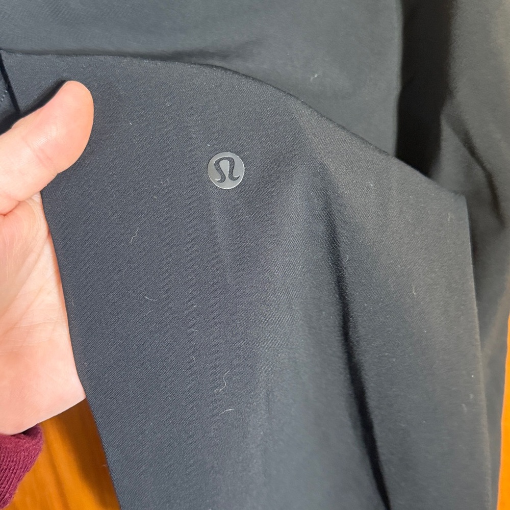 Lululemon Athletica black jogger sweatpants size 4 workout athletic casual pants - Picture 5 of 7